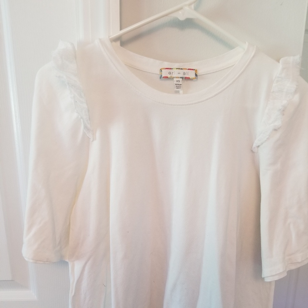 Eri & Ali ruffled Tee